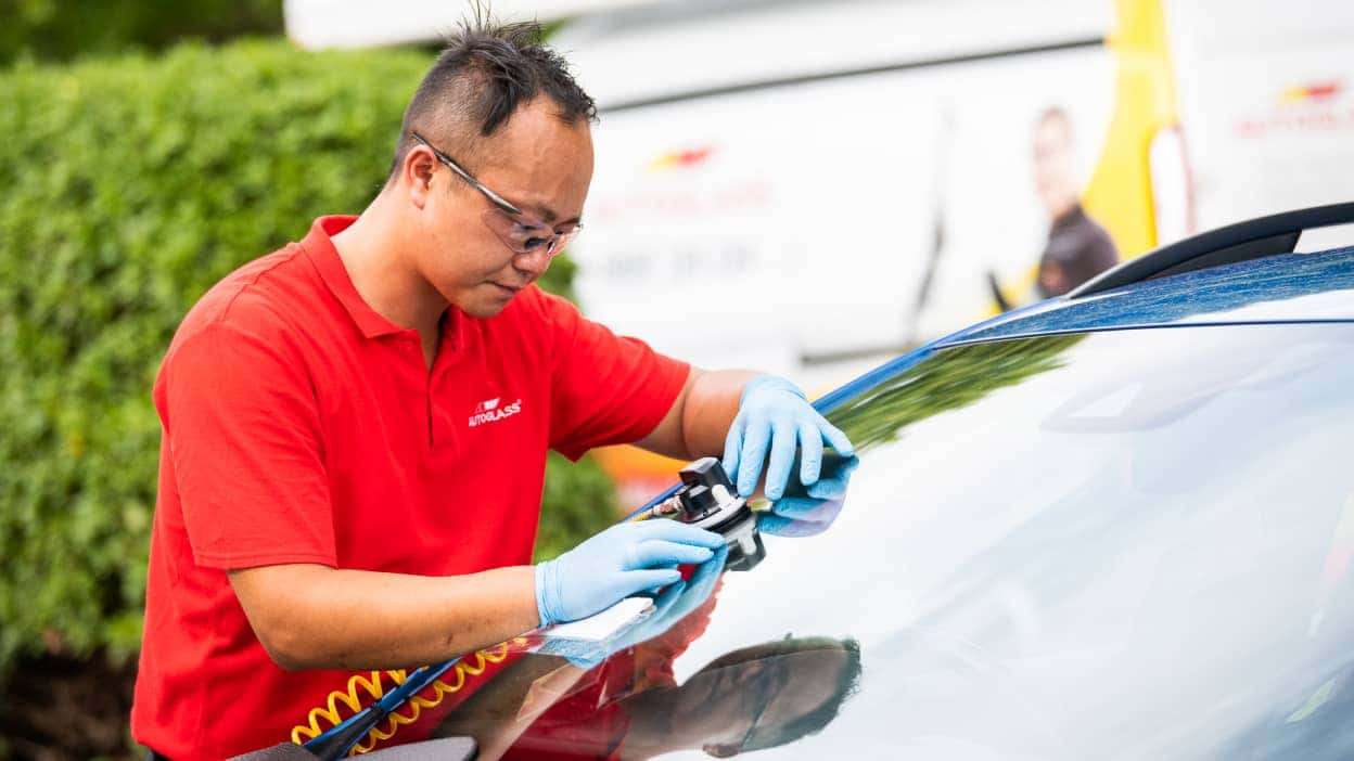 Car Glass Repair and Replacement