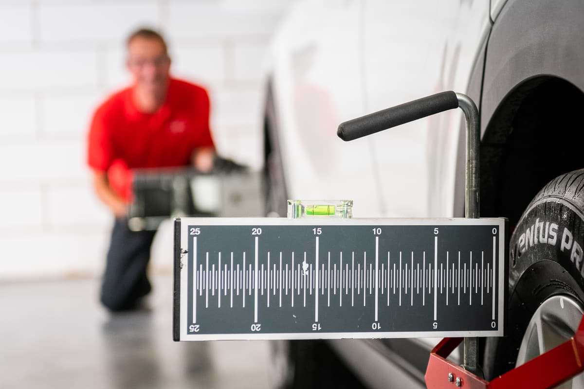 Windscreen Recalibration - ADAS Calibration | Autoglass® UK